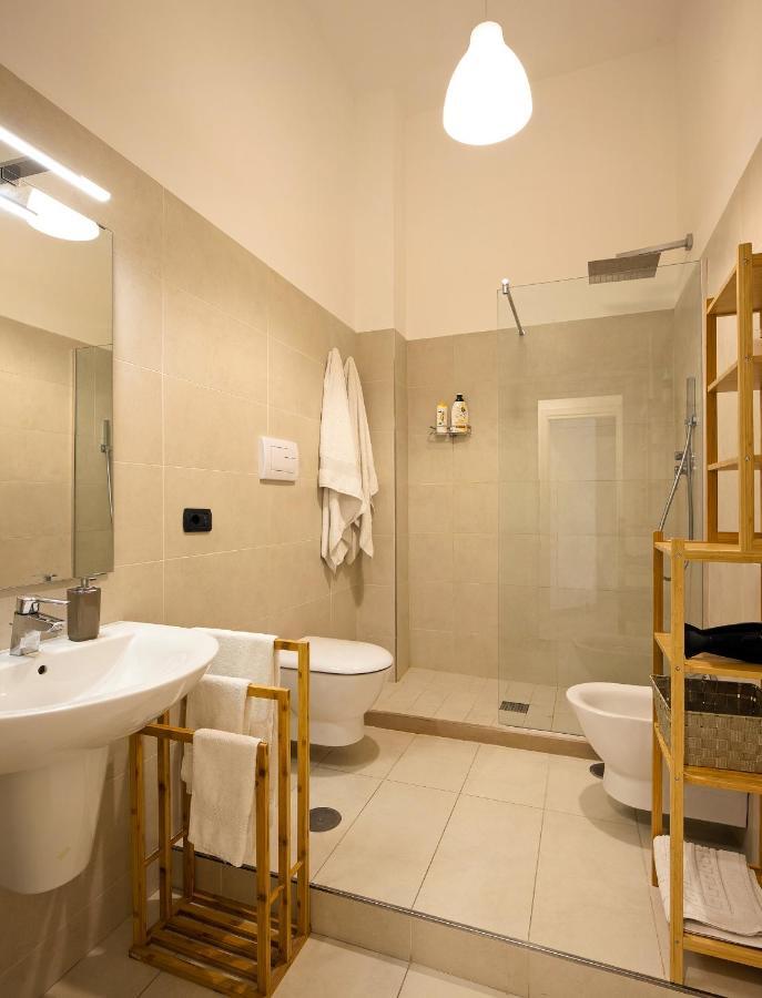Le Corti Di Napoli Apartments ภายนอก รูปภาพ