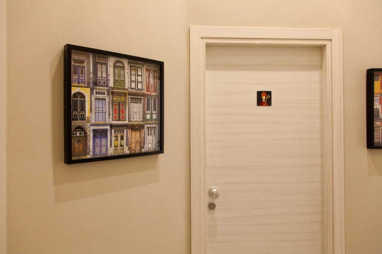 Le Corti Di Napoli Apartments ภายนอก รูปภาพ