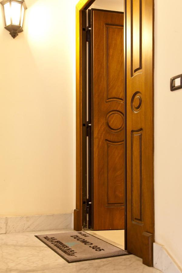 Le Corti Di Napoli Apartments ภายนอก รูปภาพ
