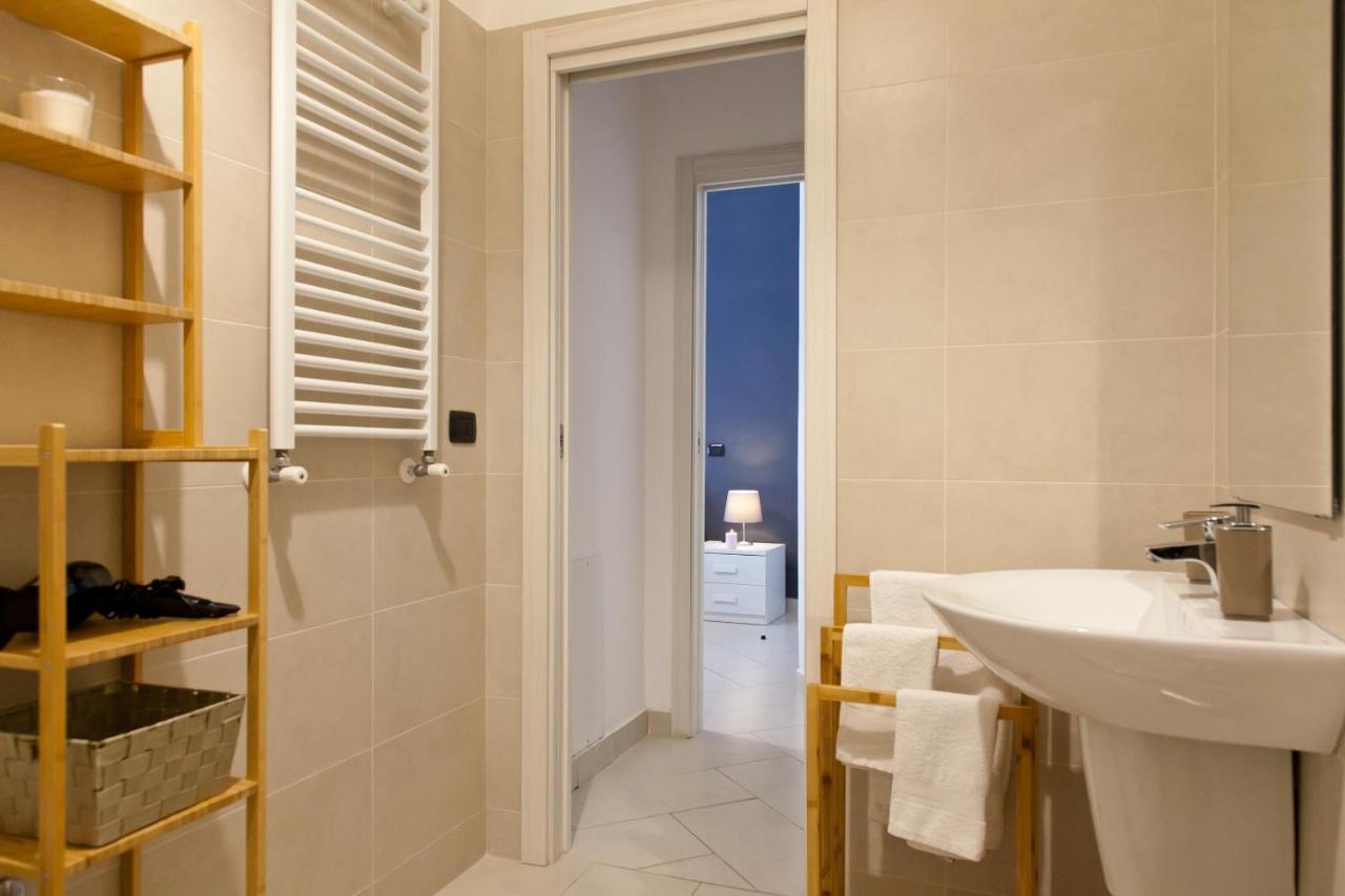 Le Corti Di Napoli Apartments ภายนอก รูปภาพ