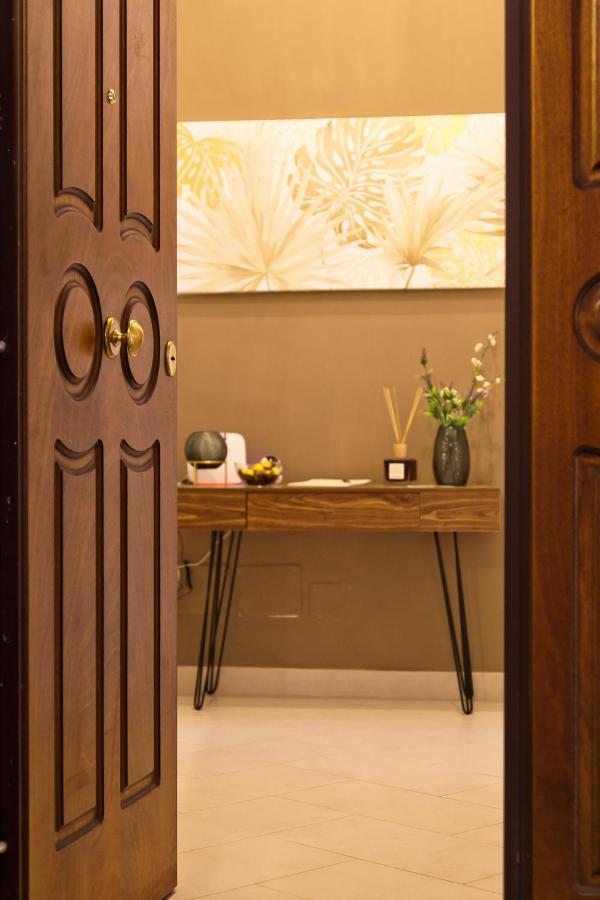 Le Corti Di Napoli Apartments ภายนอก รูปภาพ